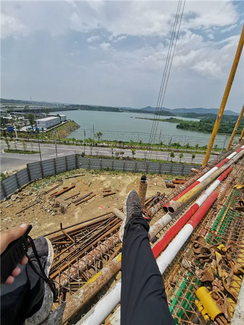 高要区作业中发生设备损坏或人员意外，责任怎么划分？