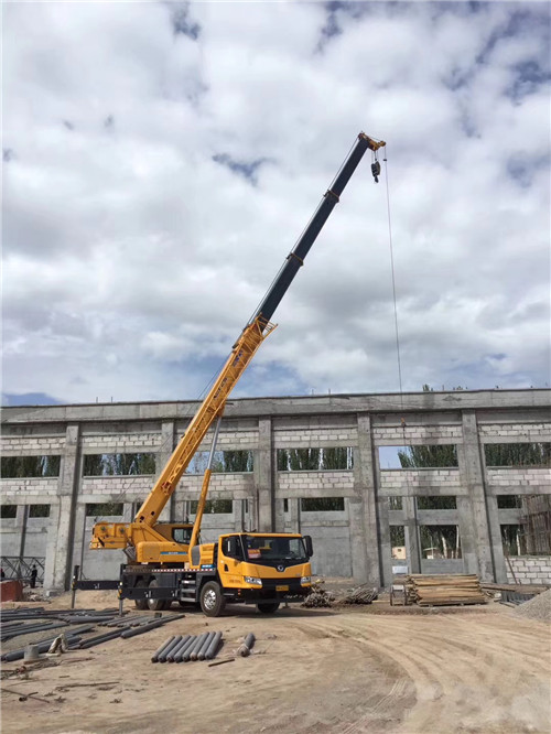 高要区吊装作业前会做设备检查吗？安全保障措施有哪些？